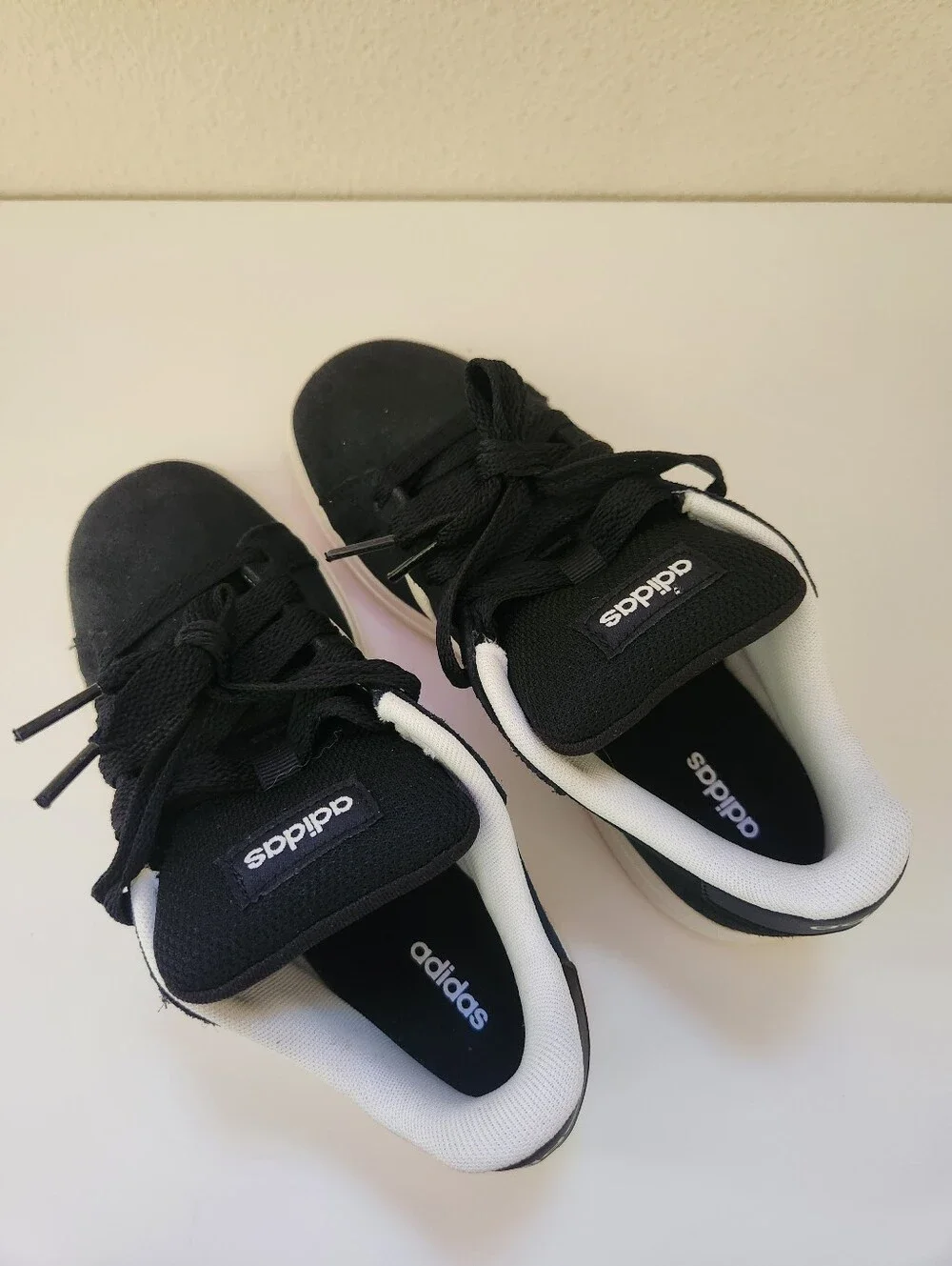 Adidas Grand Court 00s Black White Sneakers Kids Size 2 New